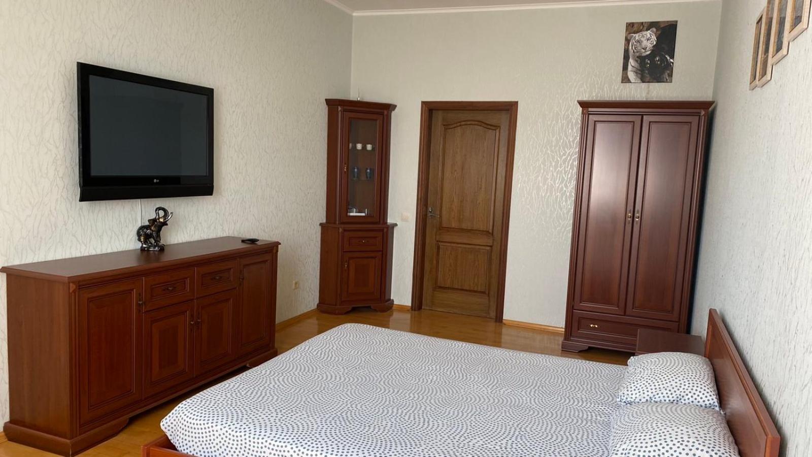Comfortable Apartment On The Obolon Киев Экстерьер фото
